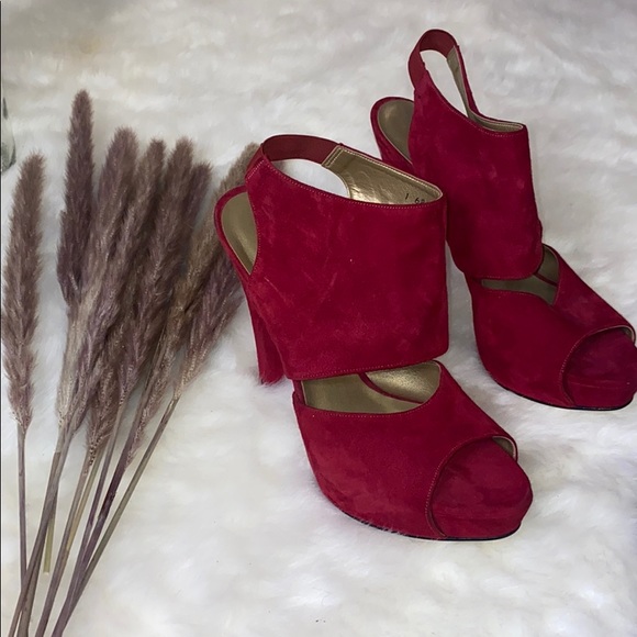🌟SOLD🌟COPY - Red suede heels - Picture 4 of 7
